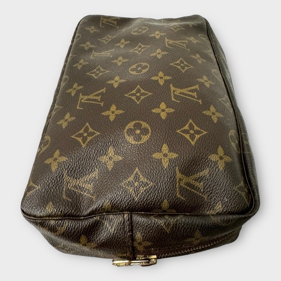 LOUIS VUITTON Monogram XL Trousse Toilette 28, Vintage, Unisex - Picture 8 of 14